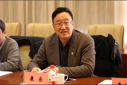 实事求是笃学诚行慷慨悲歌,实事求是笃学诚行