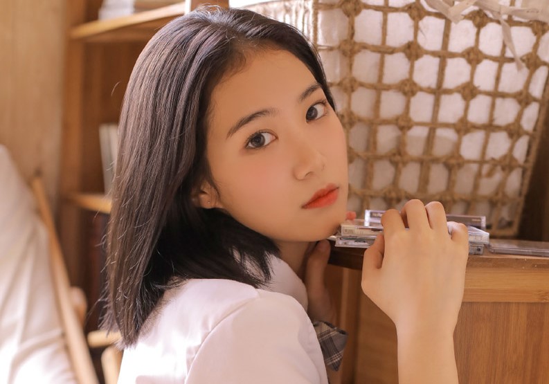 夸奖女人漂亮有气质的句子,夸奖女人唱歌好听漂亮的句子