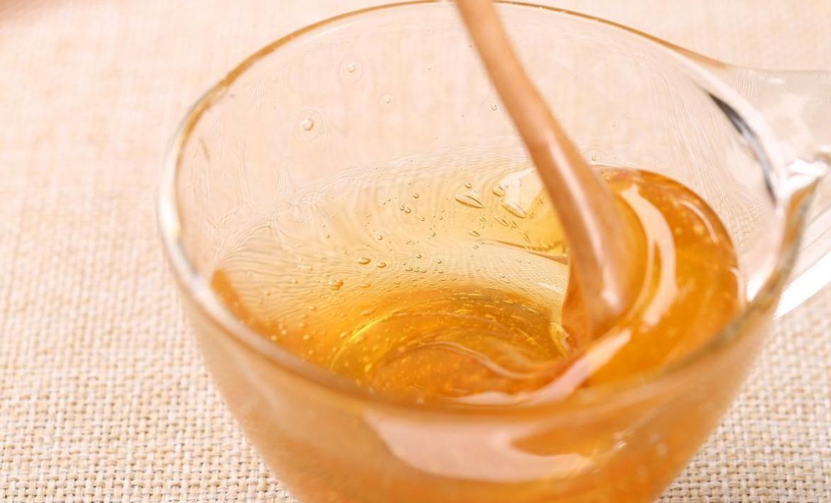 14岁女孩犯罪被警察抓走审问,14岁女孩被警察抓到派出所