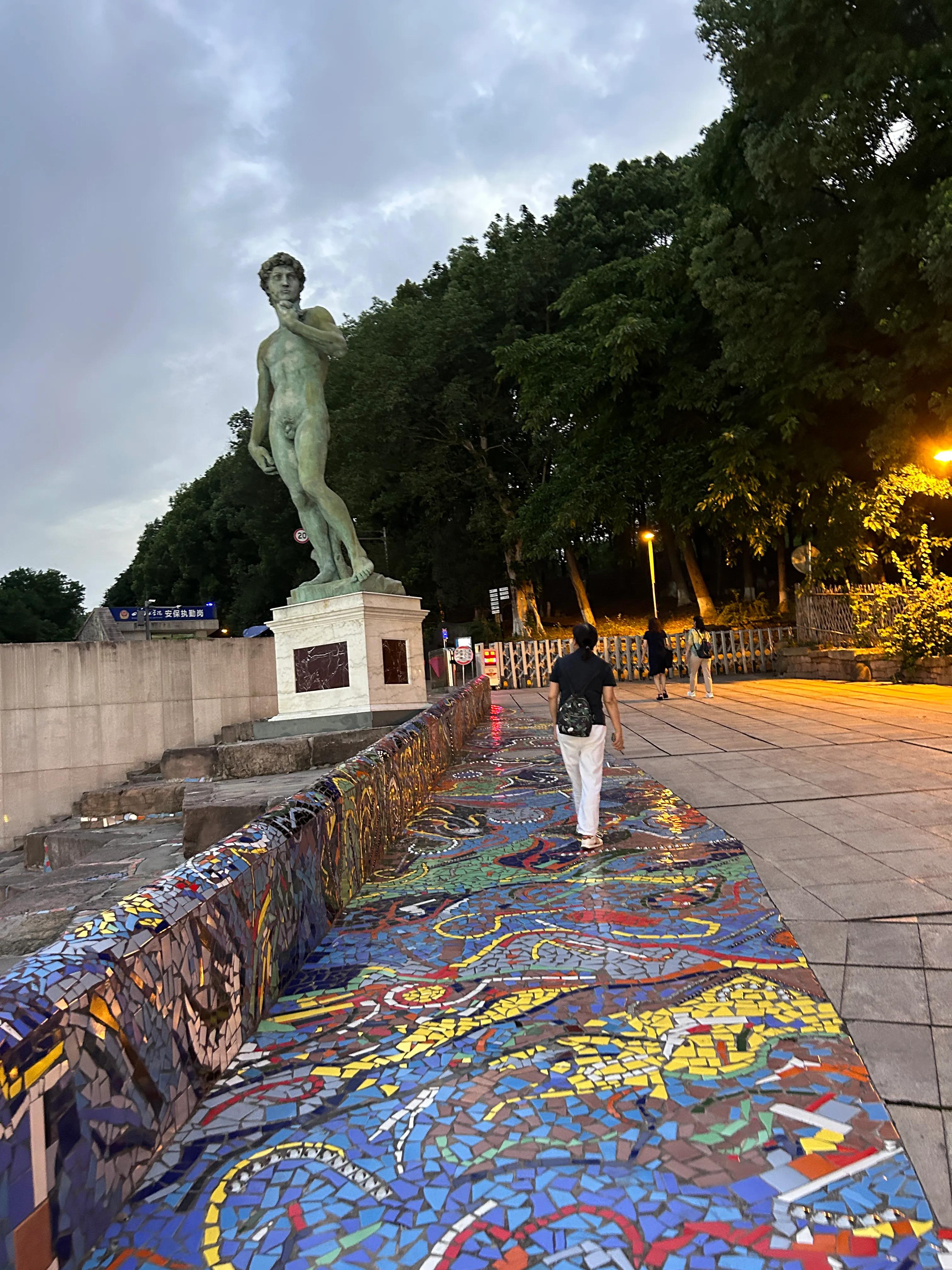 四川美院在哪个区,不一样的四川菜馆