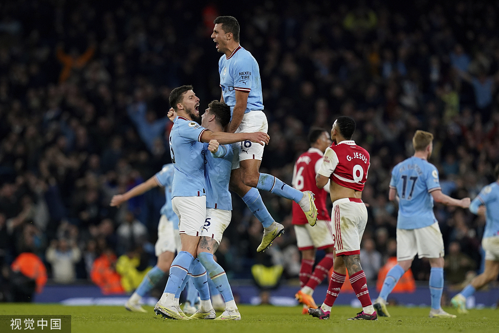 曼城时隔多长时间重回榜首,曼城赛季回顾