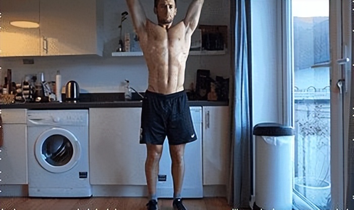 哑铃锻炼五个动作方法图解全套,各种哑铃锻炼的肌群