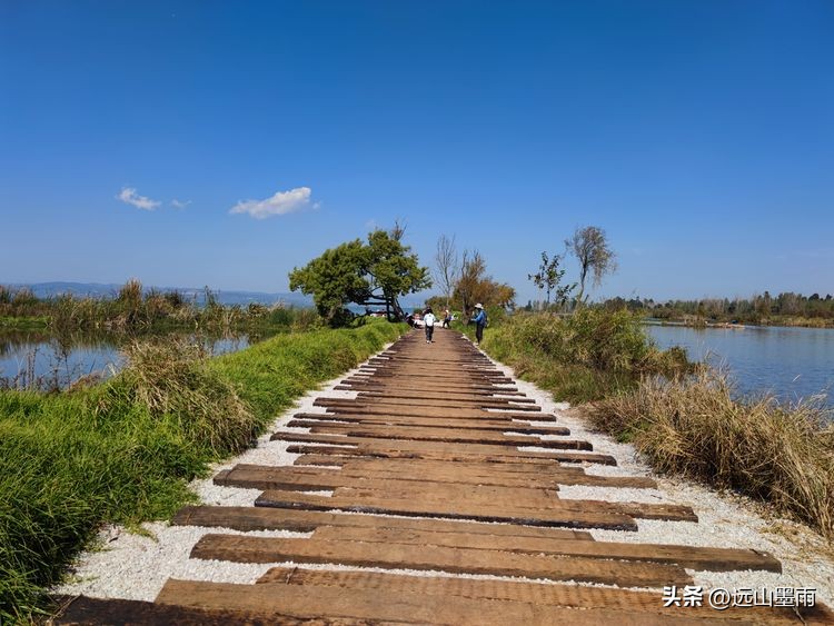 云南昆明滇池小渔村展新颜,滇池边的小渔村