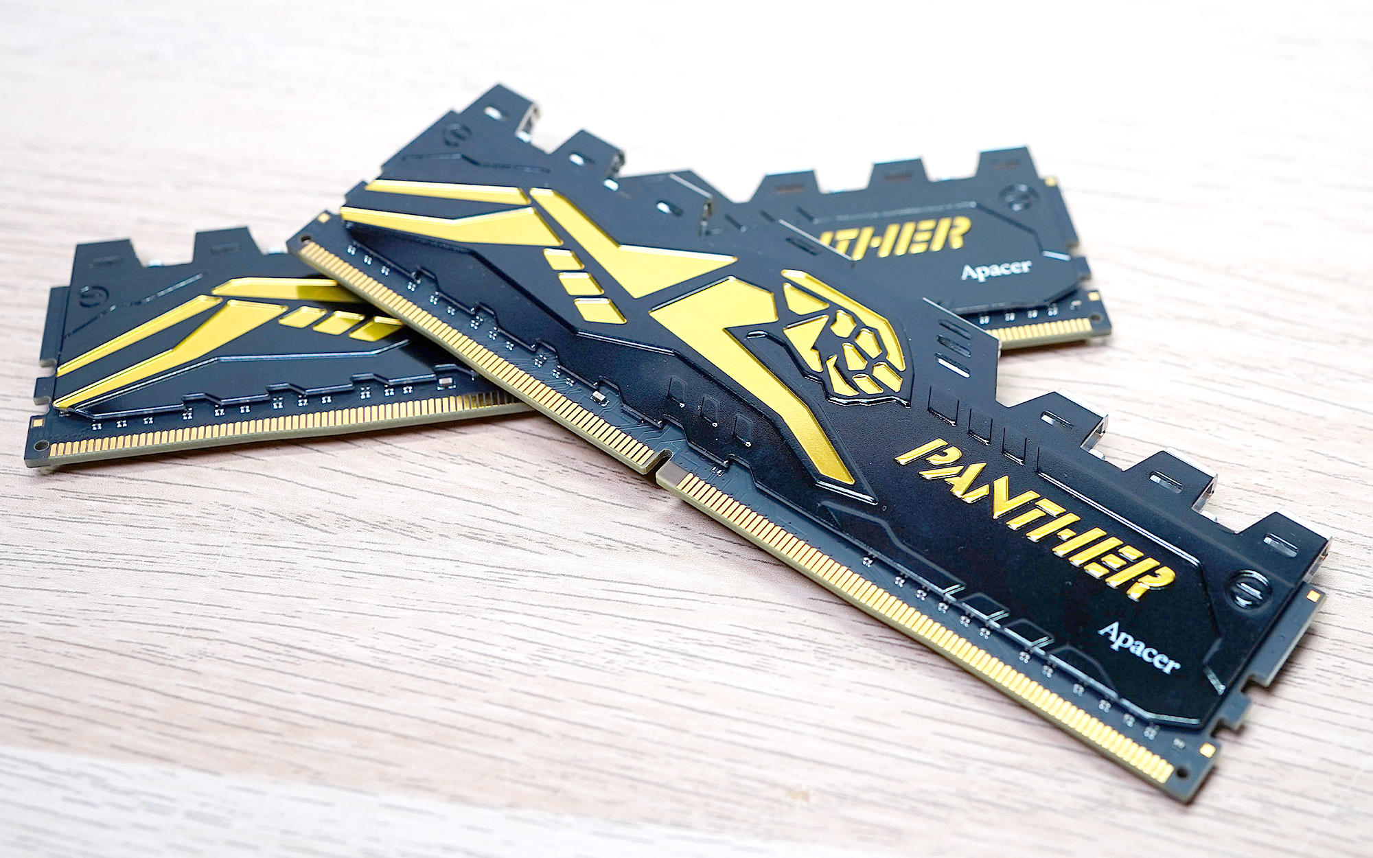 都2022年了，1080p分辨率下4GB显存够用吗？迟到的*X6R5**00XT评测