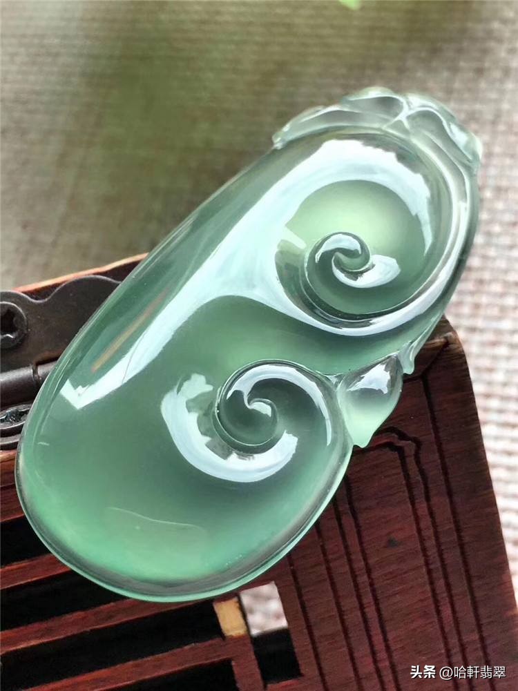 人人都能买得起的珠宝,好的油青种翡翠