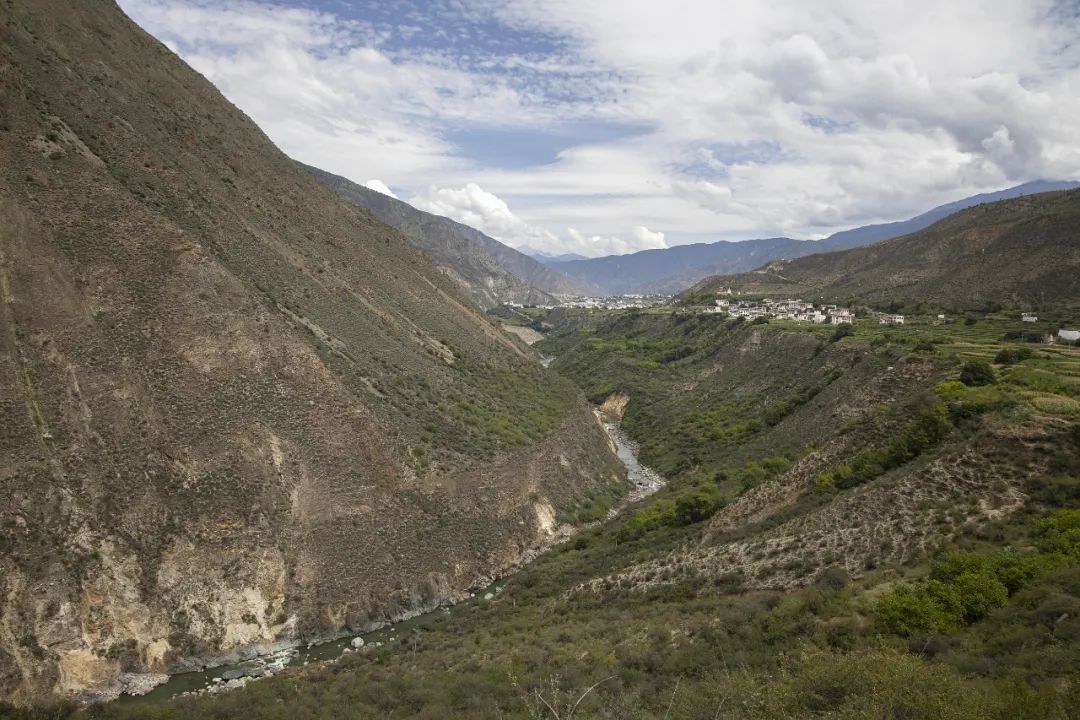 川酒之外的浓香白酒,川酒的地位及优势