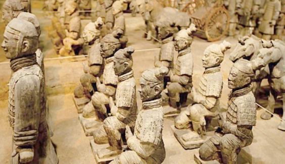 秦兵马俑的雕塑技艺为什么消失了,秦陵兵马俑和汉朝雕塑的异同