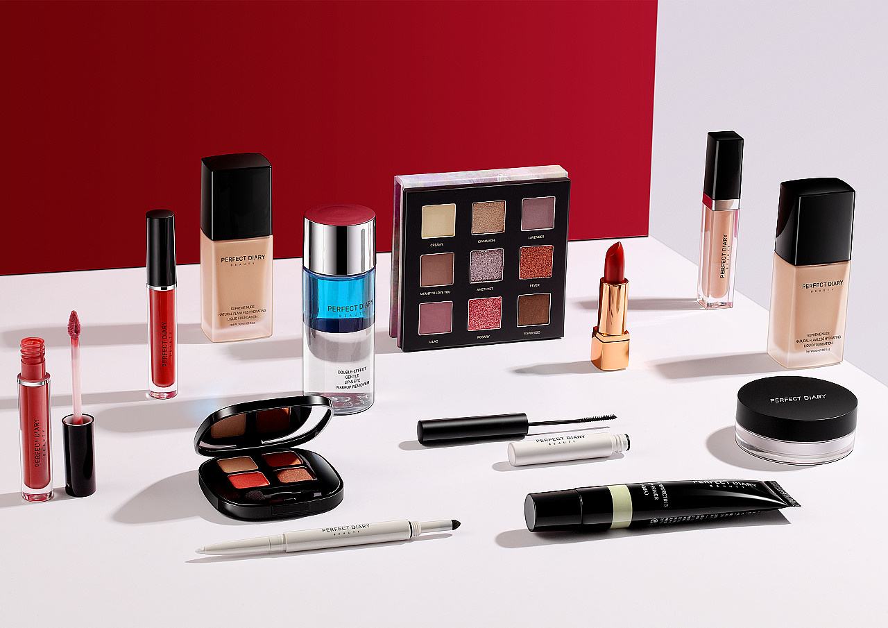 完美日记成为国货之光的原因,完美日记国货之光真的好用吗