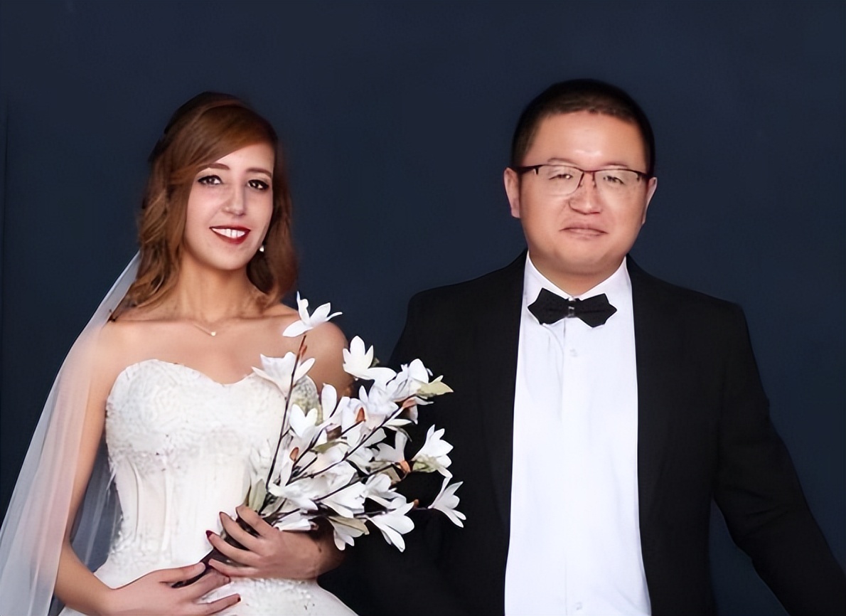 山东农村小伙袁鹏，娶非洲娇妻买7000亩耕地，如今直达人生巅峰