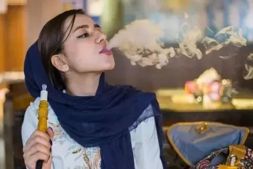 奇奇怪怪可可爱爱语录集,世界奇奇怪怪而你可可爱爱什么梗