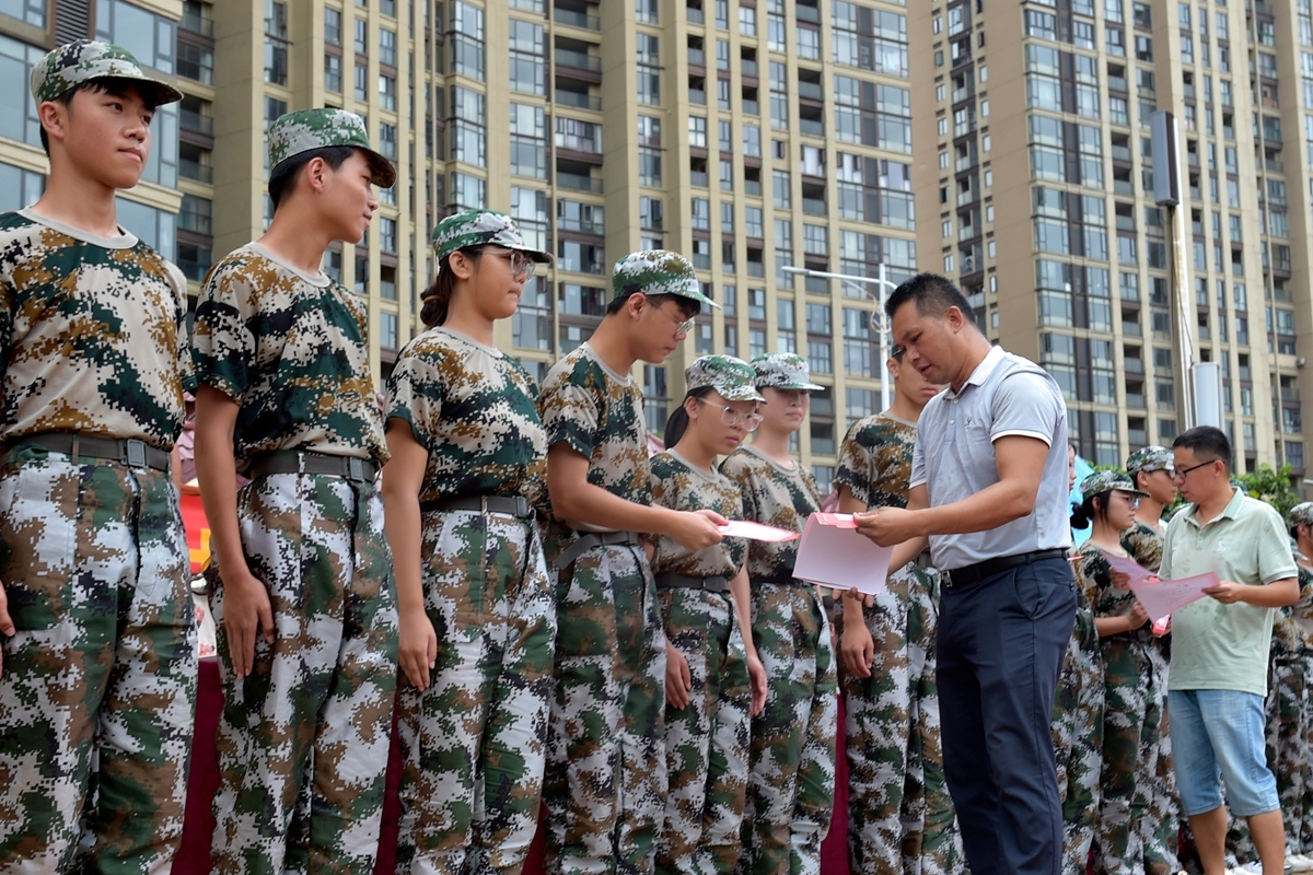 桂林各校军训精彩回顾,广西军训队列操