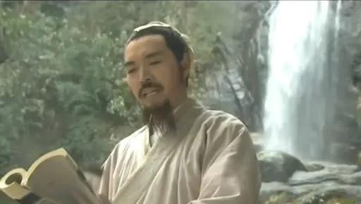 璁捐甯堟湇瑁呭搧鐗岄箙缁掓湇,楂樼璁捐甯堝搧鐗屼紤闂叉湇