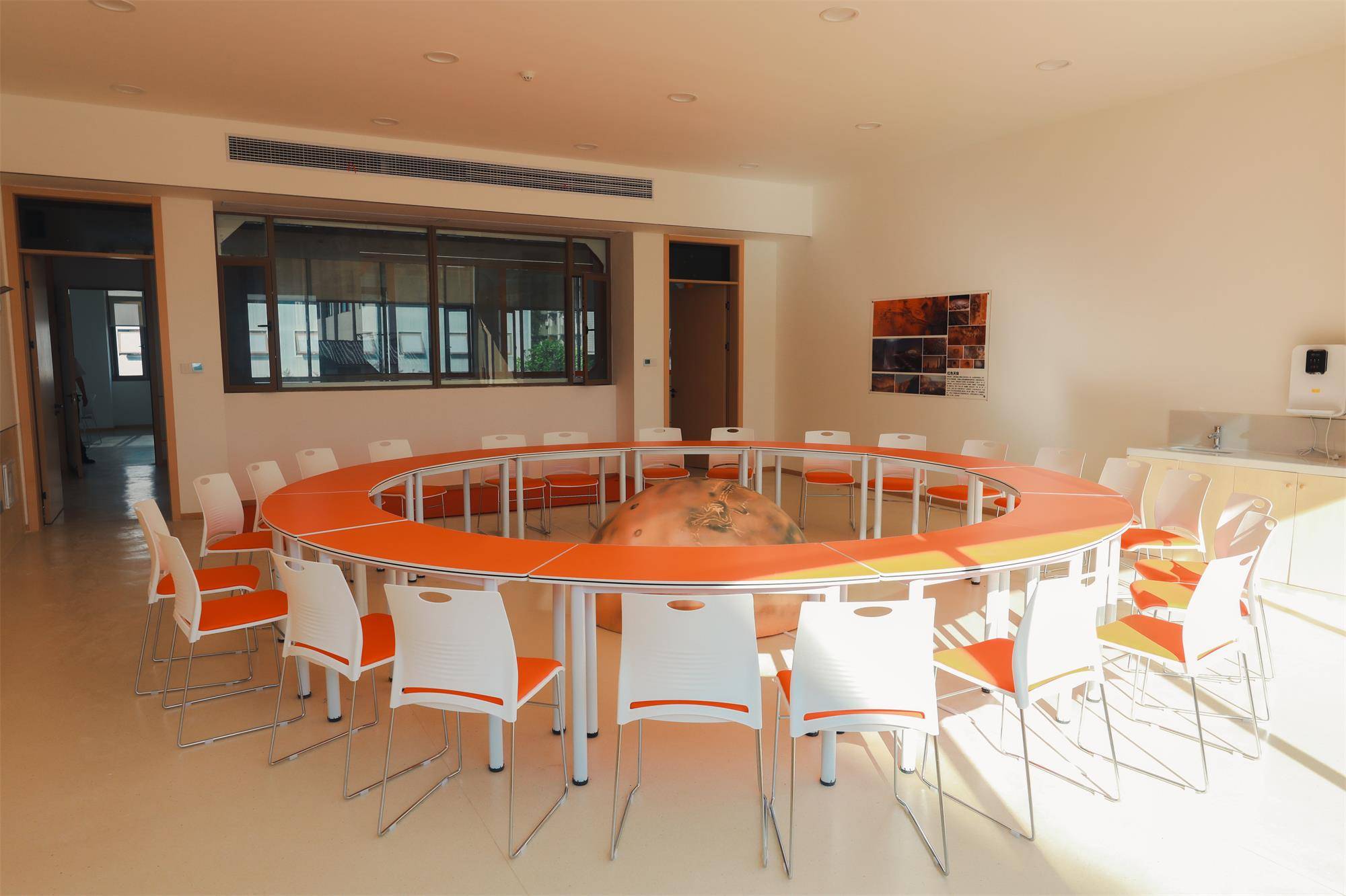 造卫星，探太空！长沙唯一具有航天科技特色的未来国际K12学校