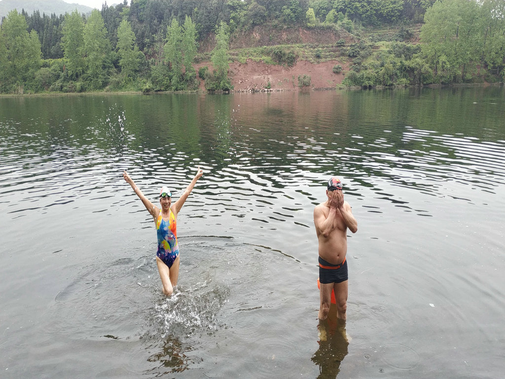 怀化第六届运动会游泳比赛,怀化鹤城泳协漂流