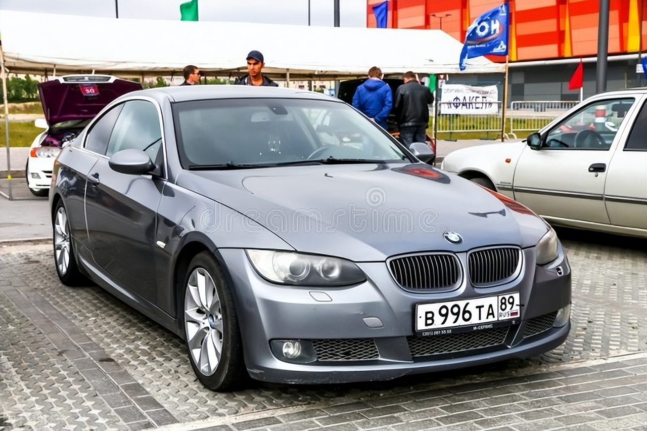 家用汽车30万排行榜前十名,30万左右的油电混动汽车推荐