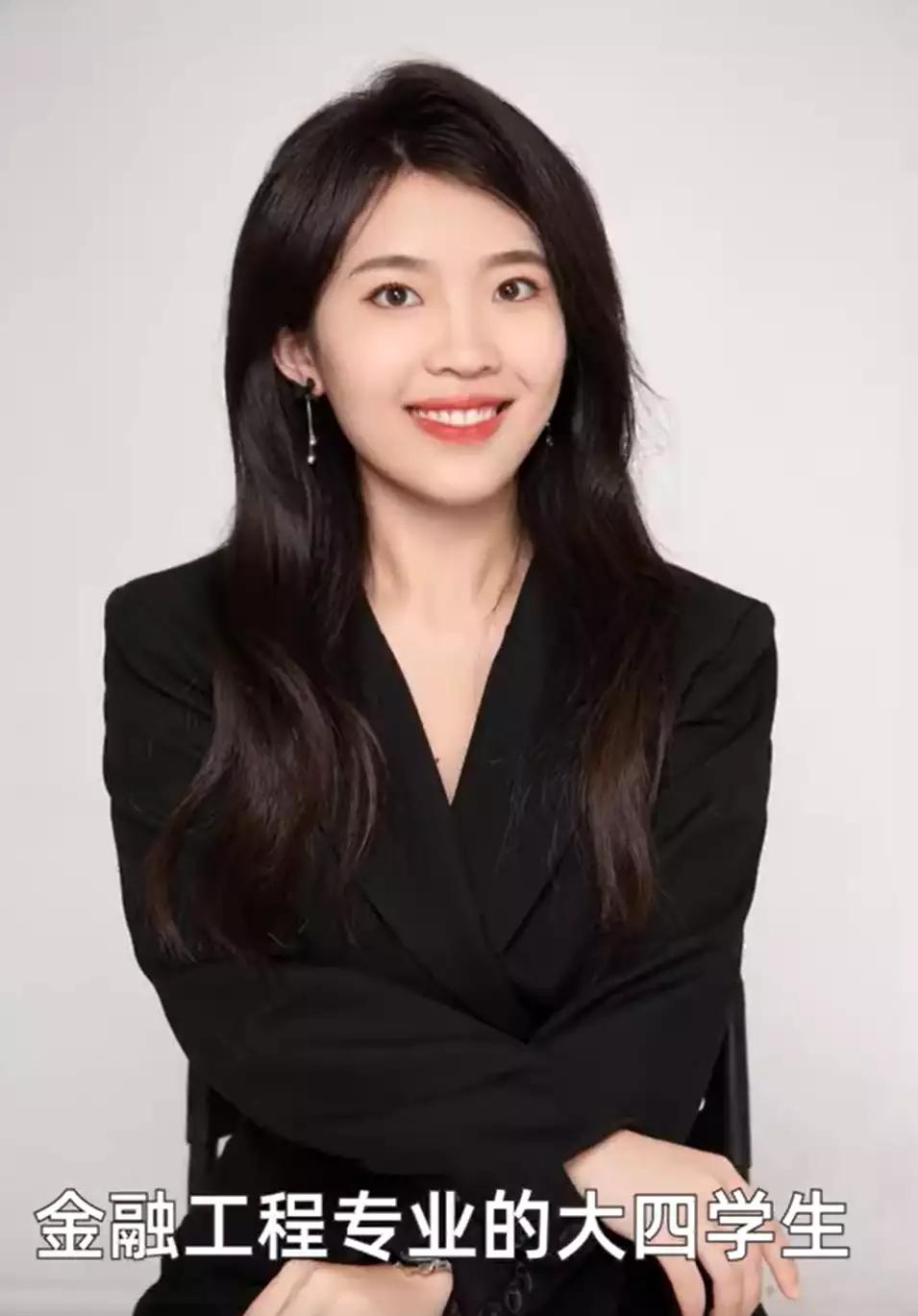 女生边读书边创业赚1800万,00后女生读书创业营收1800万热度