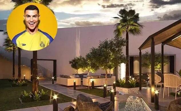 c罗从7层豪宅搬到渔村庄园,c罗出行的排场