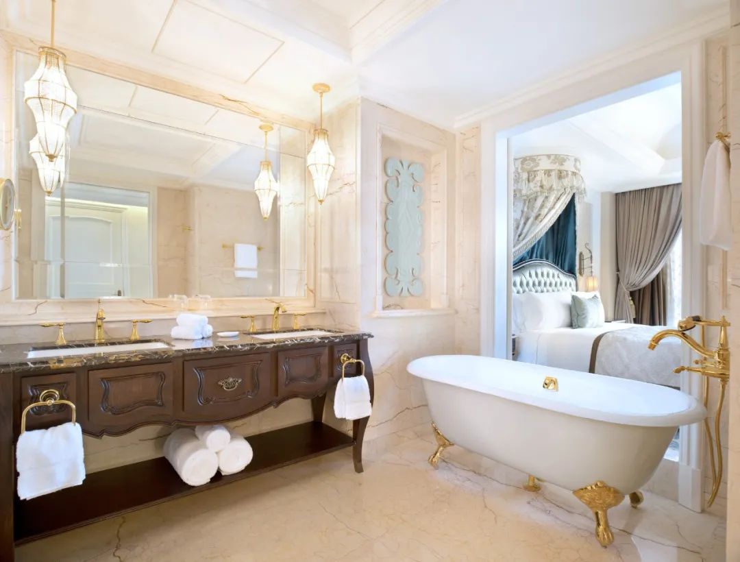 蹇呮墦鍗＄殑绁炰粰閰掑簵,瓒呮帹鑽愮殑绁炰粰閰掑簵