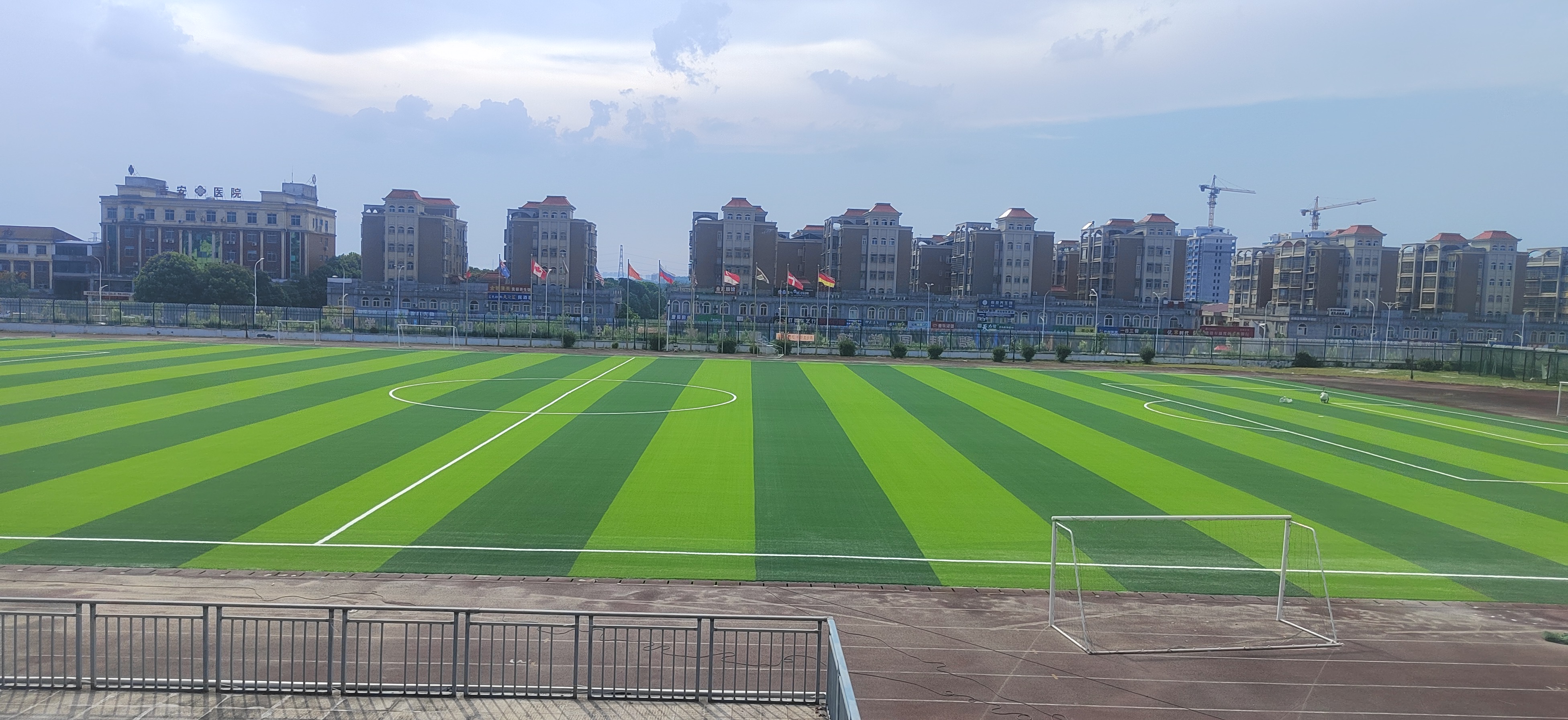 标准人造草坪足球场,学校足球场人造草坪