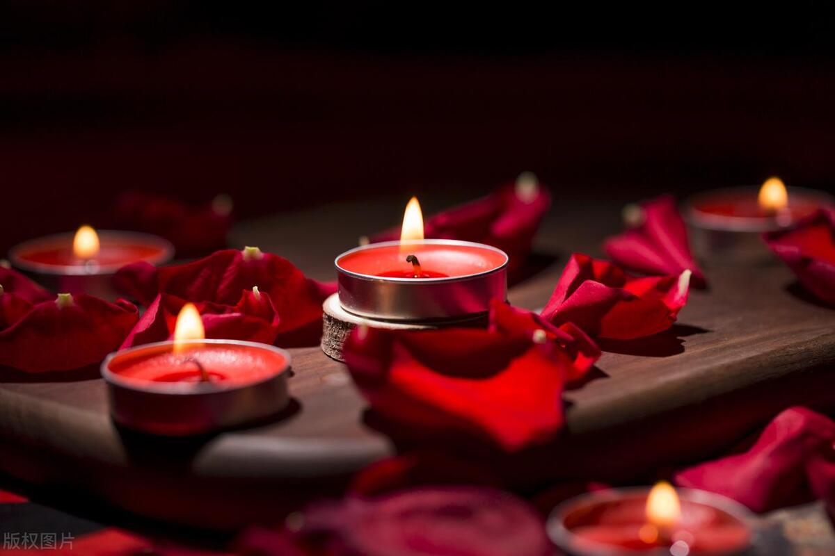 关于爱情的定义正确的是什么,德云社相声爱情哪有标准答案