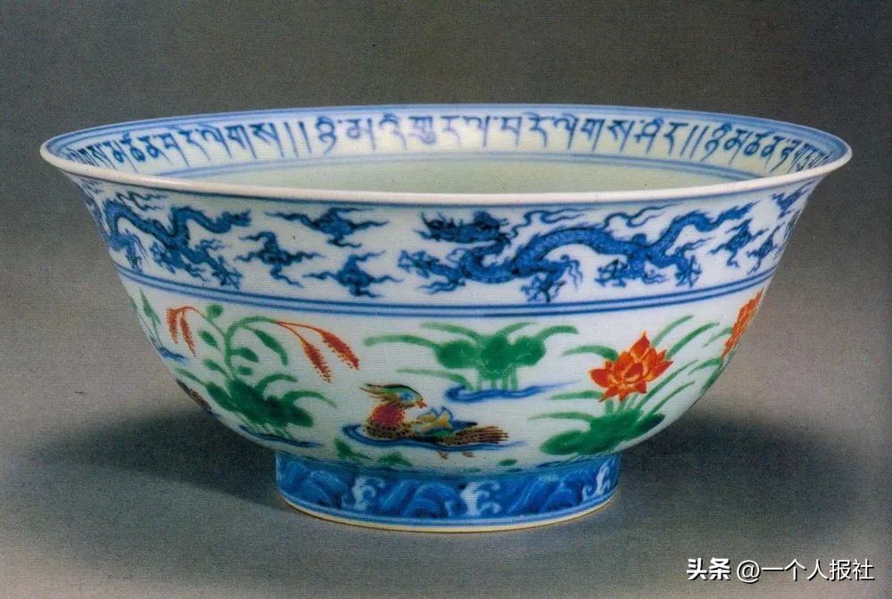 姹紫嫣红瓷器杯子绘画,斗彩瓷有口沿无釉的吗