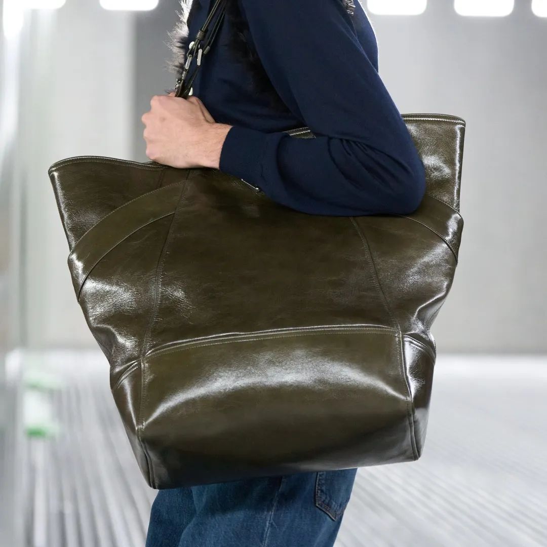 prada2024春夏男装时装秀明星,prada2024早春新款