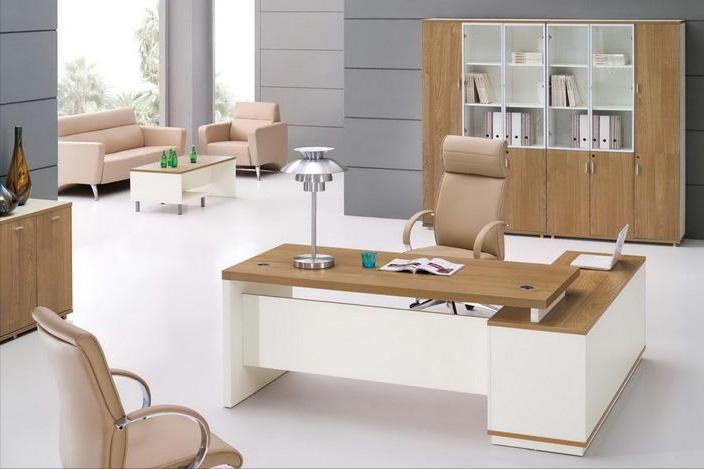 办公桌如何摆有品位,办公桌应该摆什么物件