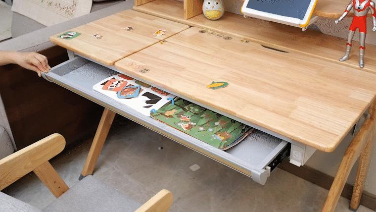 儿童实木学习桌怎么布置好看,斯芬达小鹿桌儿童实木学习桌