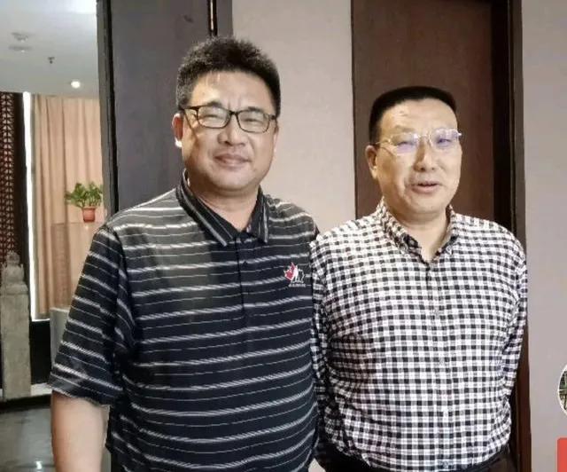 北海舅舅直播，称二八真相已出，暗指许敏炒作，郭威有对父母动手