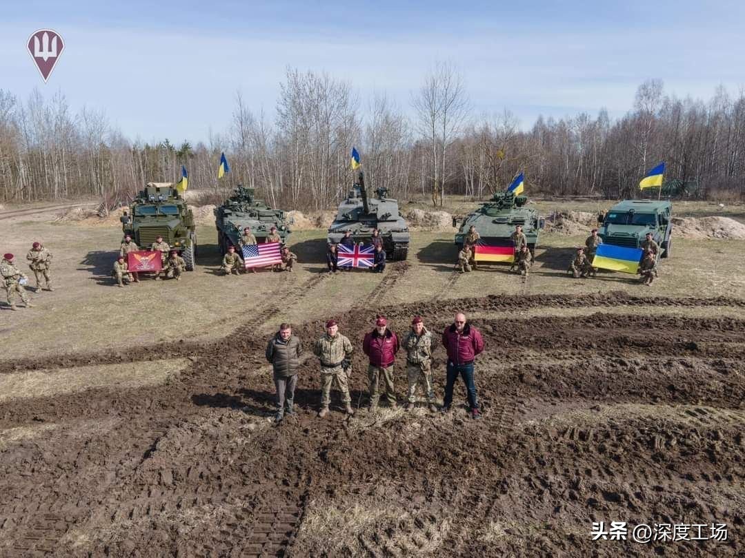 乌军第二轮反攻无法突破俄军防线,乌军集中100多辆坦克猛攻俄军