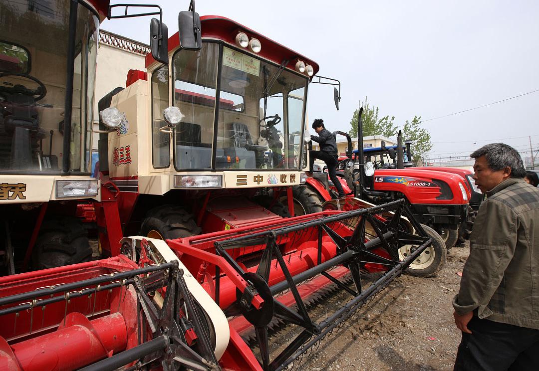 农民个人购买农机有补贴吗,农户买收割机有什么补贴吗