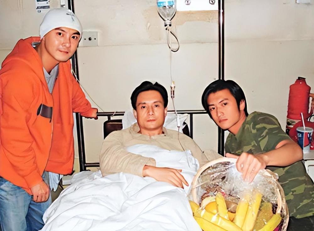 假借拍戏之名，却行“霸凌”之举，演员们的“假戏真做”令人胆颤