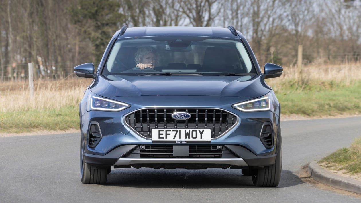 新款福克斯两厢三缸,新款福克斯旅行版谍照