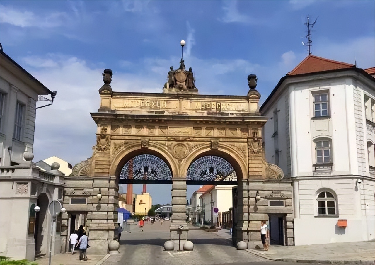 最好的皮尔森啤酒,皮尔森啤酒120周年纪念版价格