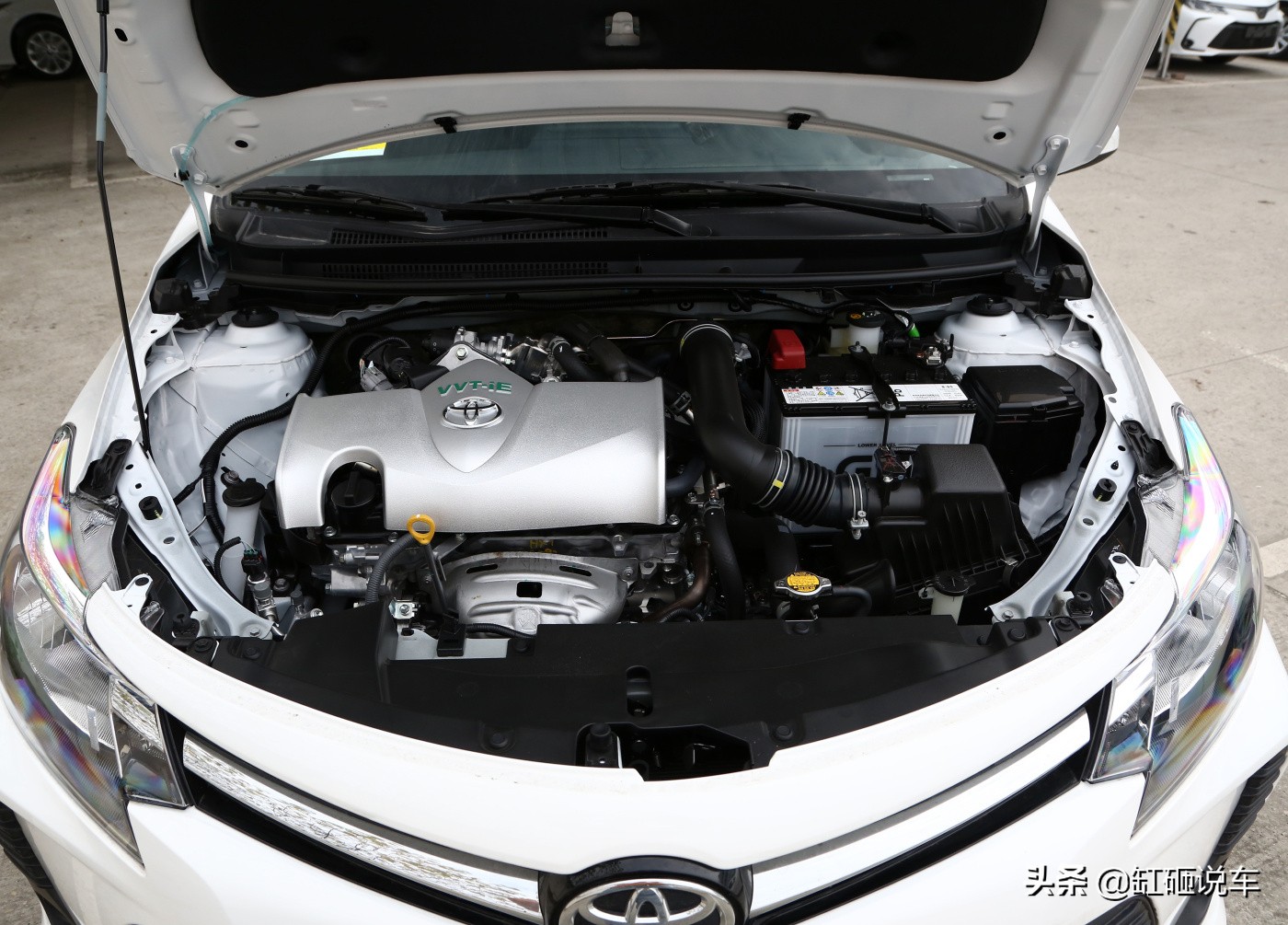 丰田三厢车哪一款值得入手,省油质量好耐用动力好的丰田suv车