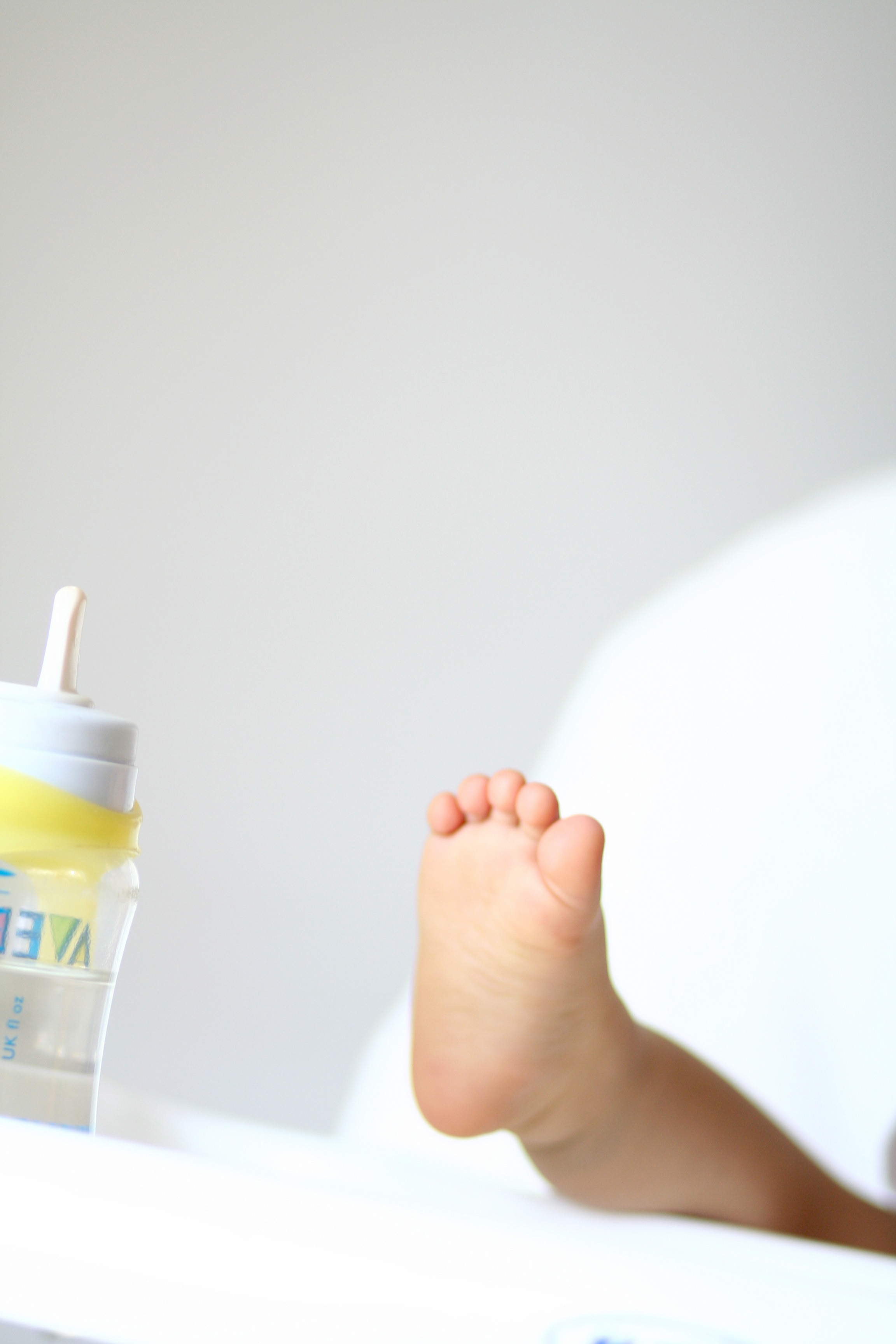 多给宝宝泡脚捏脚的好处,给宝宝泡脚能驱寒吗