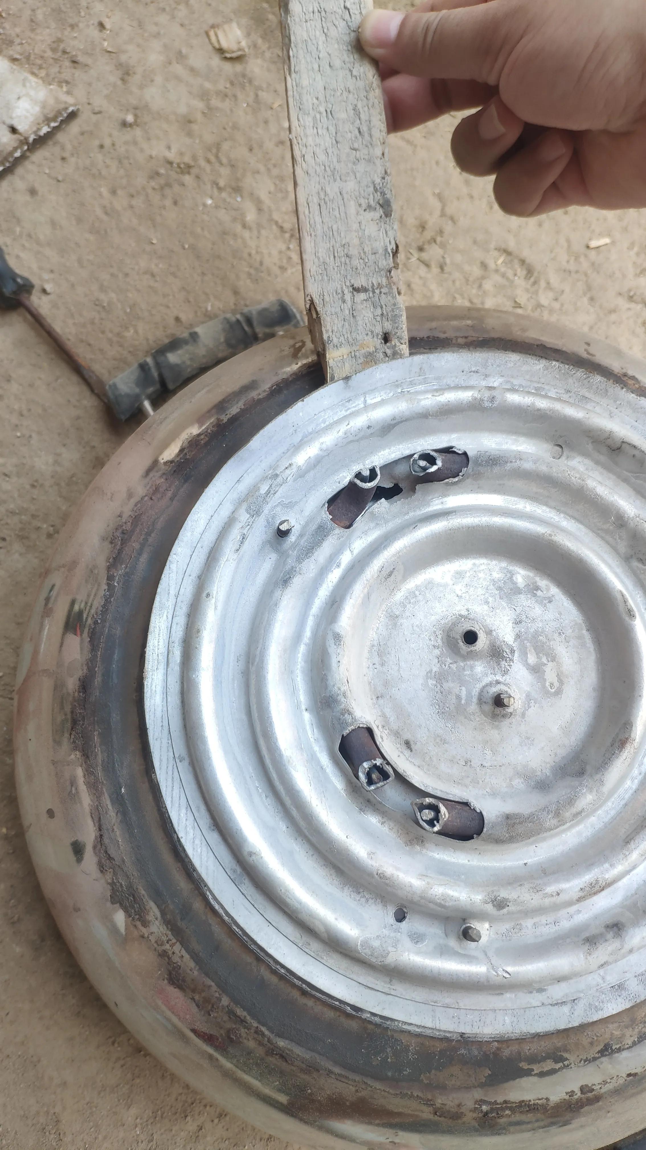 电锅炒菜一体锅怎么拆卸,一体电锅手柄怎么拆