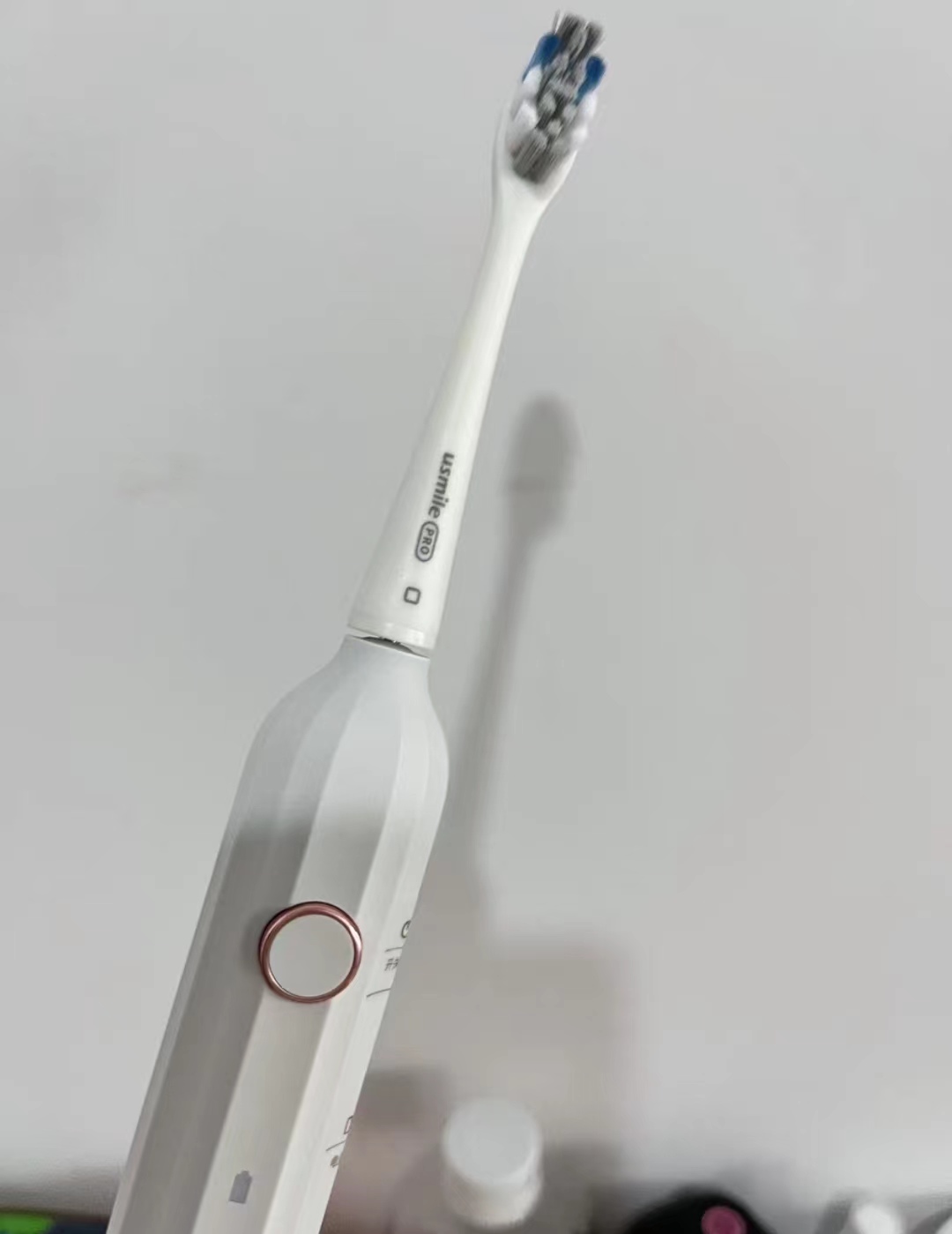 牙渍牙黄用什么牙膏刷牙,牙齿黑用什么刷牙可以让牙齿变白