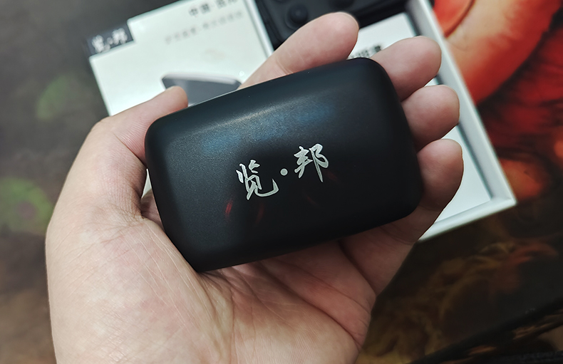 尊享奢华,音感升级,览邦F8FreeBudsPlus耳机,简而不减