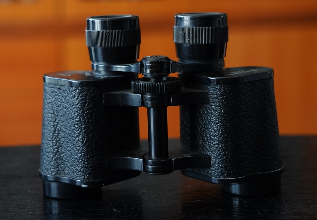 战争时期的老式军用望远镜,战争年代的18倍望远镜