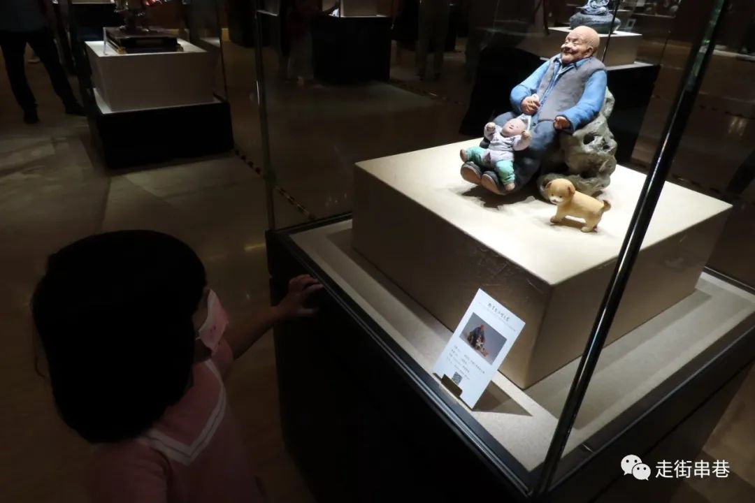 爷孙隔代亲的经典歌曲,爷孙隔代亲