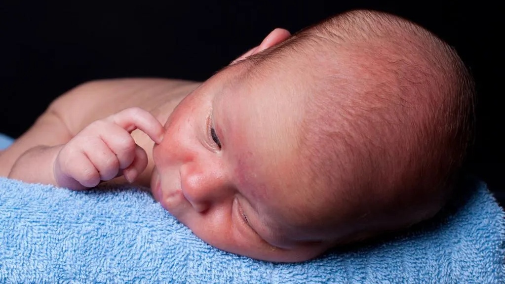 踩生习俗是迷信吗,踩生是迷信的说法吗