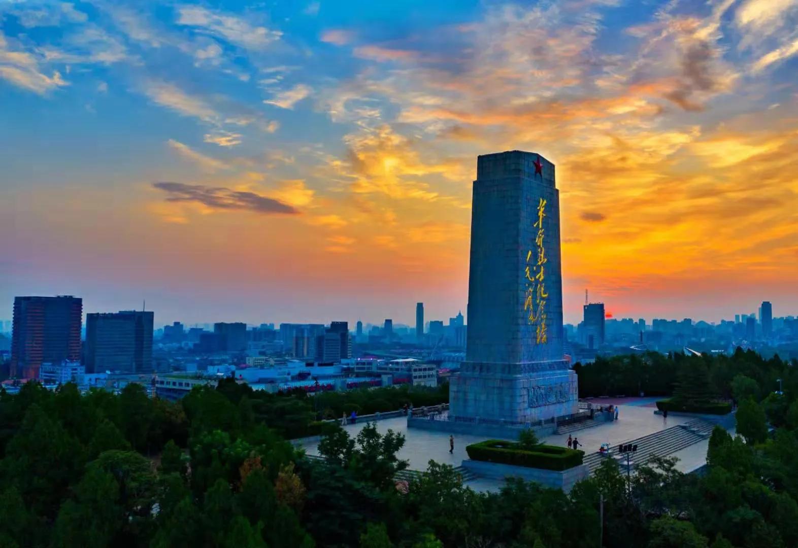 济南英雄山,济南英雄山老年合唱团