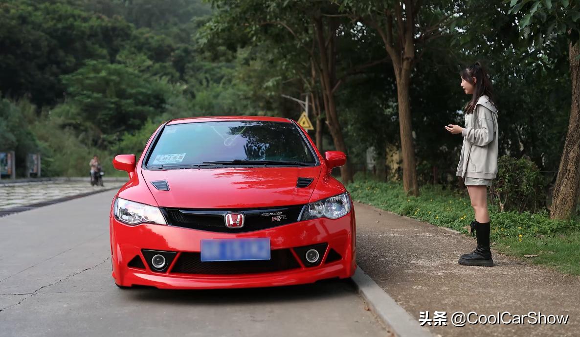 从姿态到竞技，AT换MT，这位车友是如何被八代思域“毒害”的？