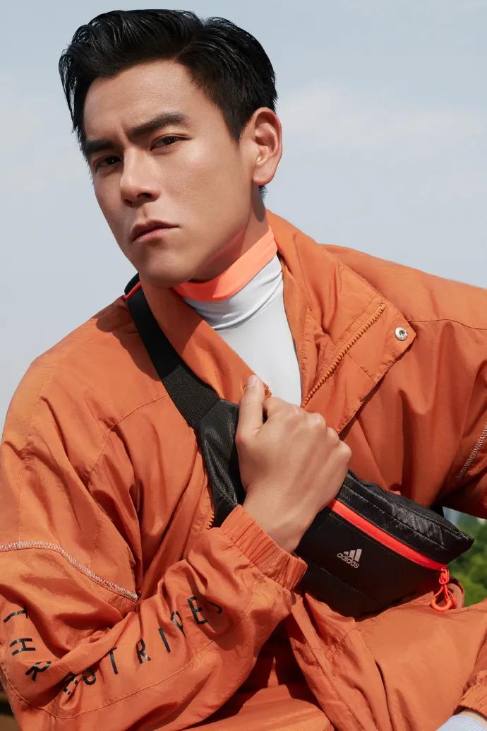 所有明星腹肌照合集,健美明星写真图片