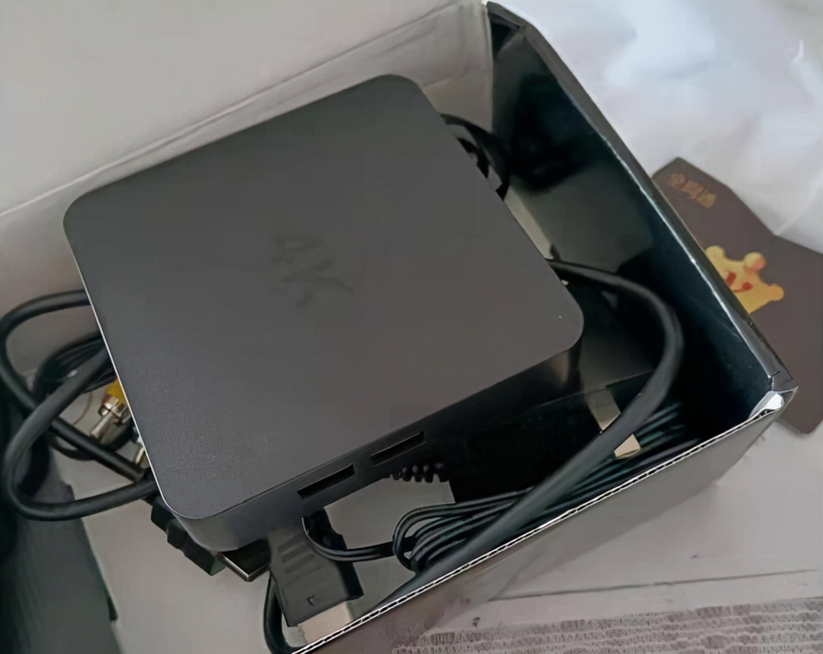 现在用哪种电视盒子最好,电视盒子好用吗有什么缺点