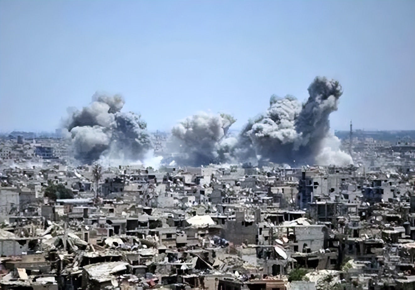 2003年，美国19岁女兵在伊拉克被俘遭受虐待，获救后美国奖励50万