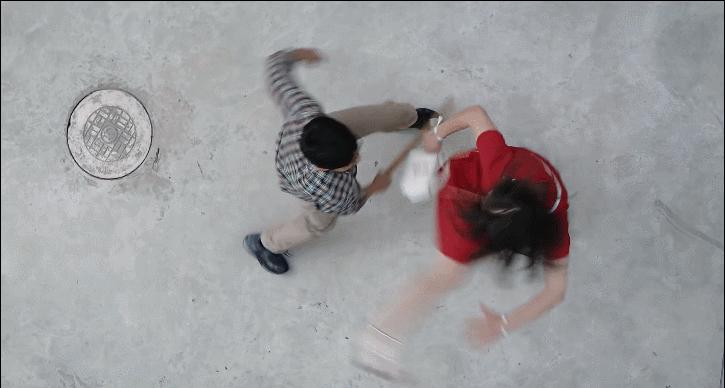 开播已拿下7个冠军，鹅家这部剧，打开了女性群像剧流量的天花板