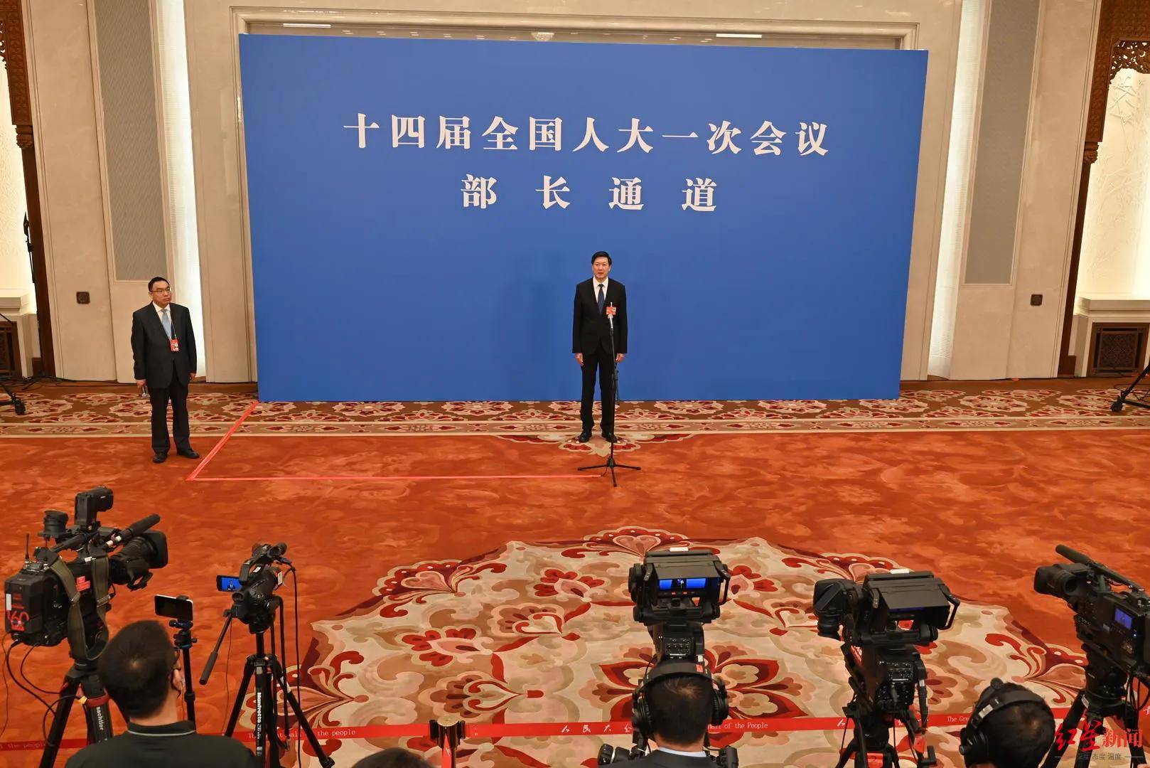 李铁不铁，戌源变软，纪检组进驻，三管齐下，还绿茵一片净土