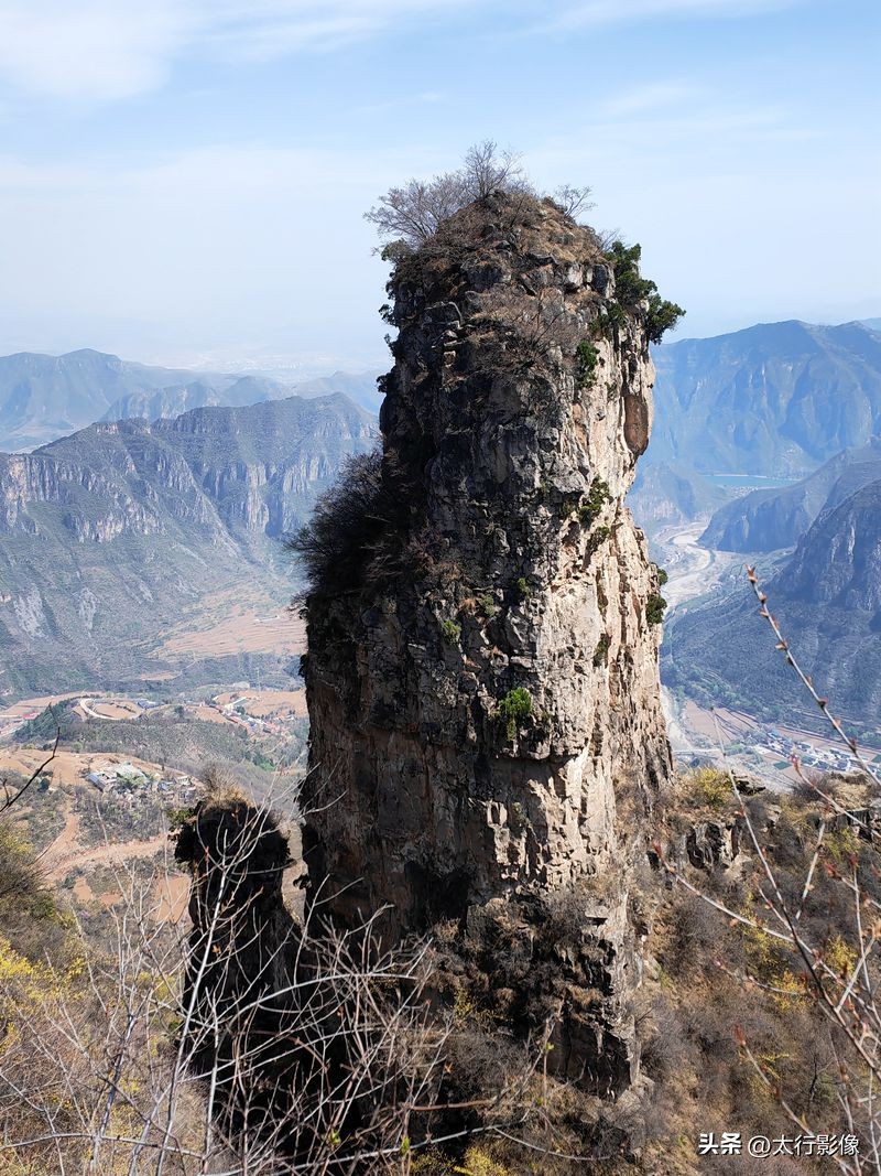 山西太行山大峡谷风景区拍照打卡,南岭太行山